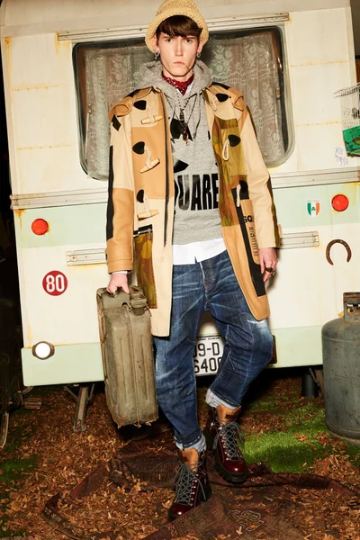 Look 47